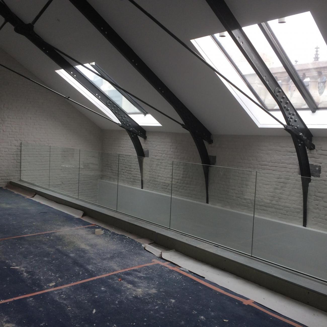 Glazen balustrade