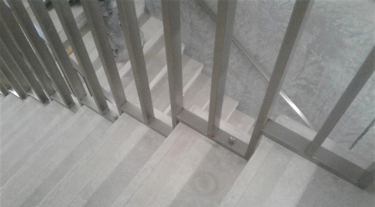 Trapleuning inox