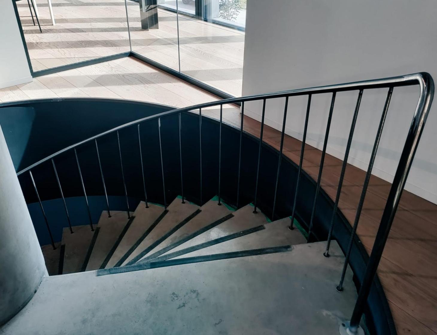 Balustrade spiltrap