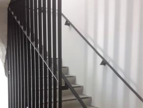 Stalen trapafscheiding
